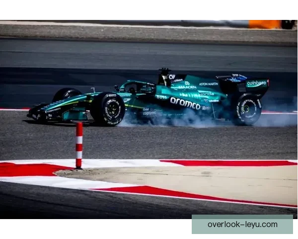 F1赛季风云再起车队角逐升级引爆全球车迷热议冠军之争悬念升级 F1赛季风云再起车队角逐升级引爆全球车迷热议冠军之争悬念升级