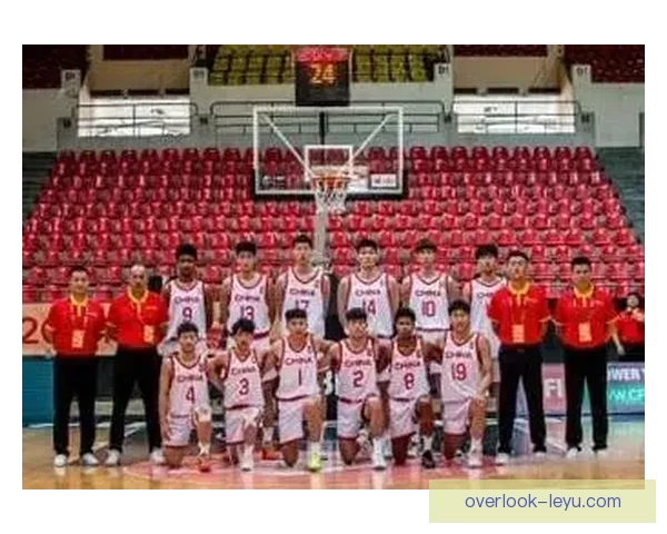 中国男篮激战世界杯晋级八强,全队展现顽强拼搏精神迎接强敌挑战 中国男篮激战世界杯晋级八强,全队展现顽强拼搏精神迎接强敌挑战