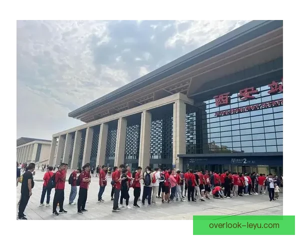 从红蓝看台到城市信仰博洛尼亚球迷文化中的激情传承与身份认同